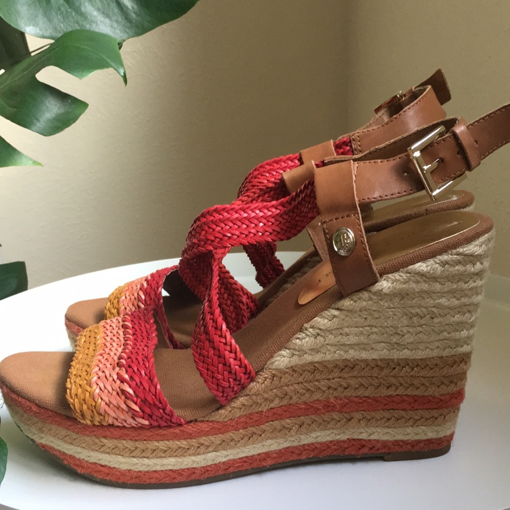 Ivanka Trump pretty like new espadrille heels